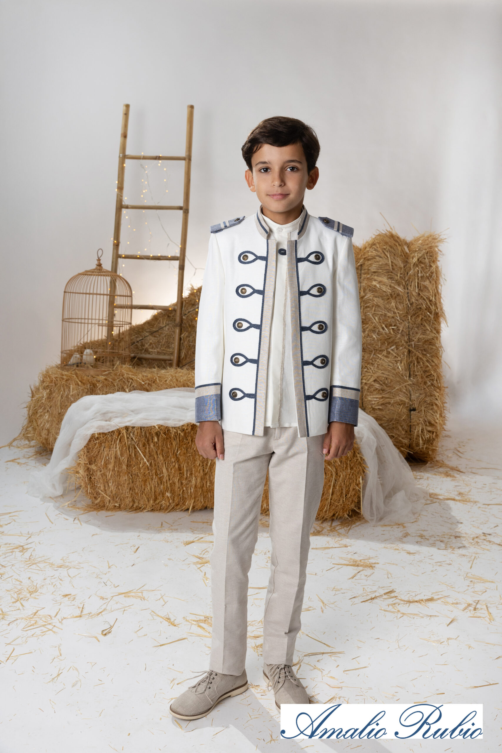 TRAJE DE ALMIRANTE 2026 AMALIO RUBIO 2123C