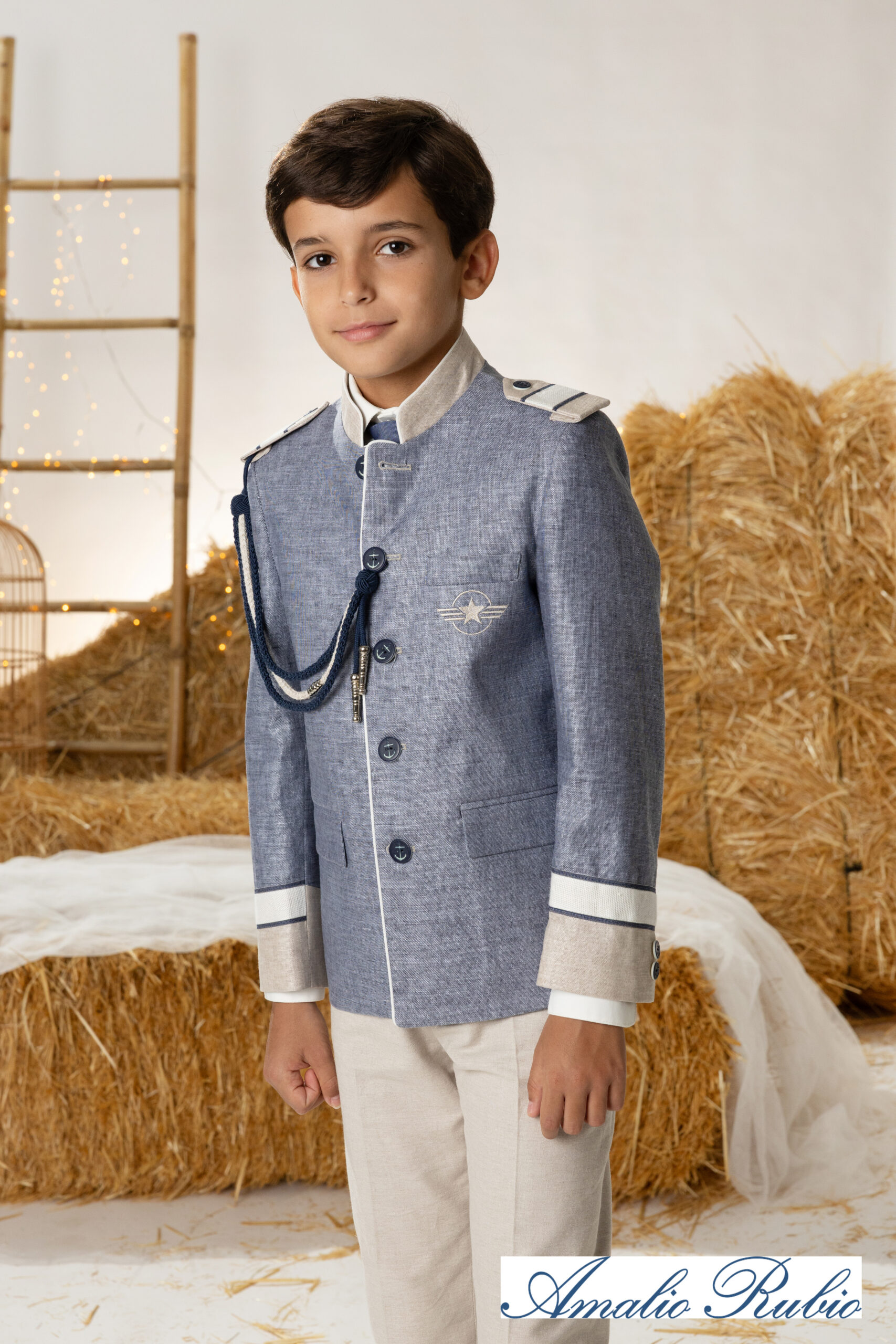 TRAJE DE ALMIRANTE 2026 AMALIO RUBIO 2130V